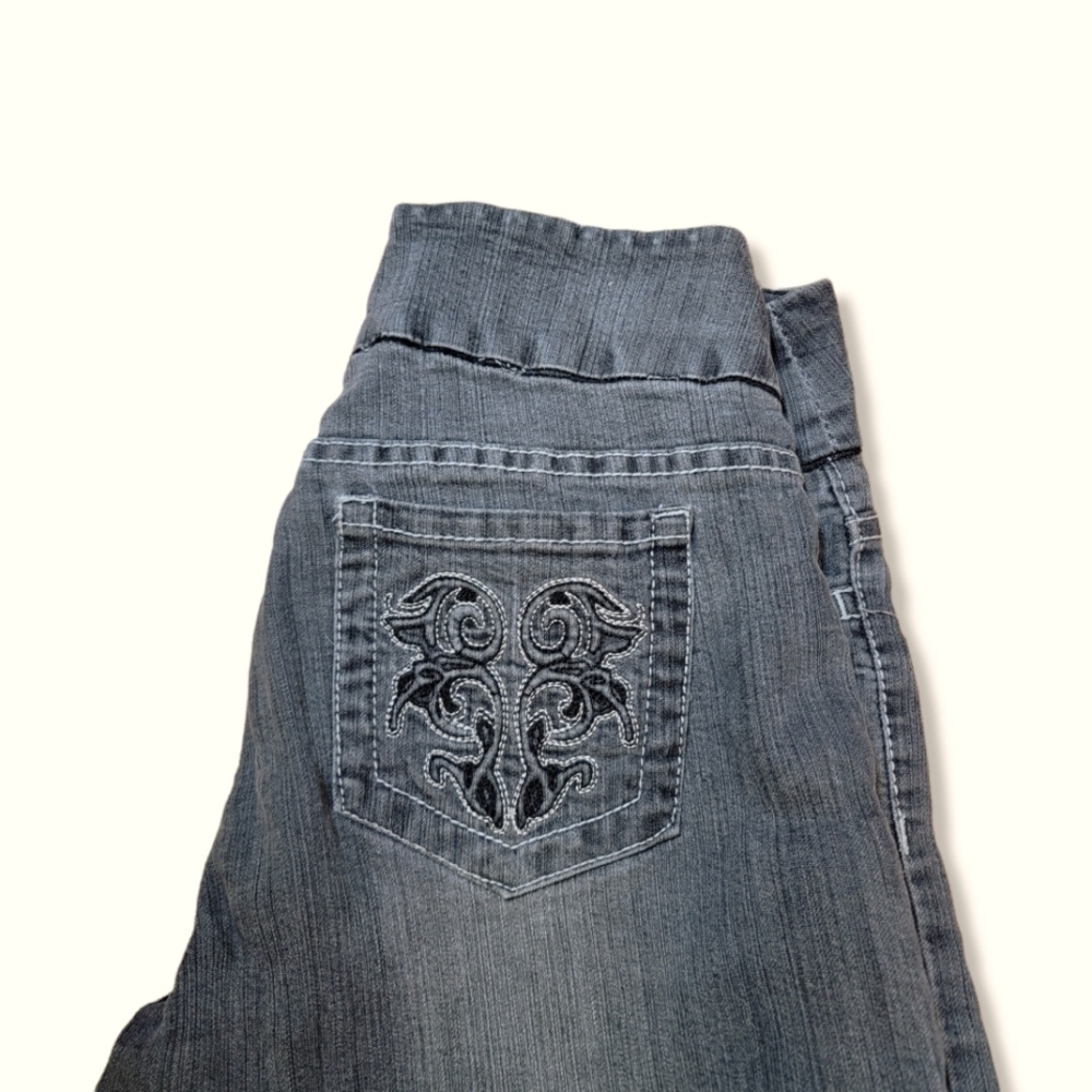 SUKO WOMAN’S Size 8 Jeans 31” Inseam Gray Cotton Poly & Spandex T25